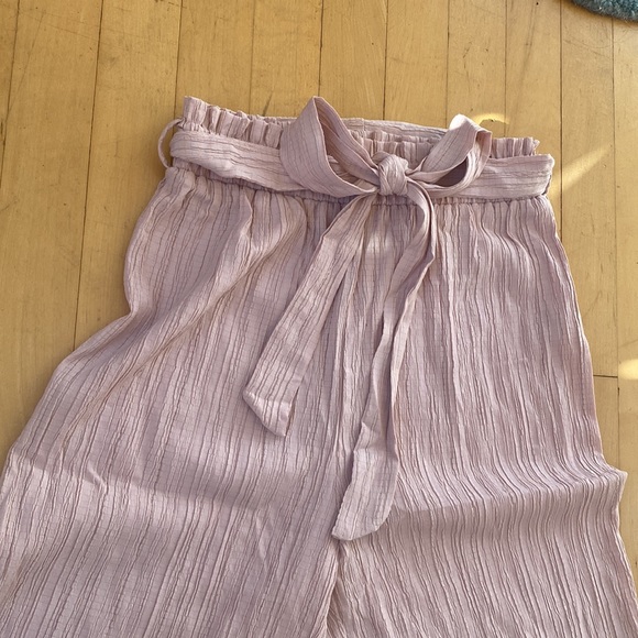 Size small or size 4 wide-legged dress pants - Picture 2 of 2